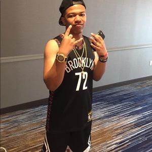 Meet your Posher, Carter